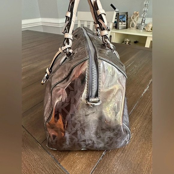 Michael Kors satchel - Picture 14 of 16